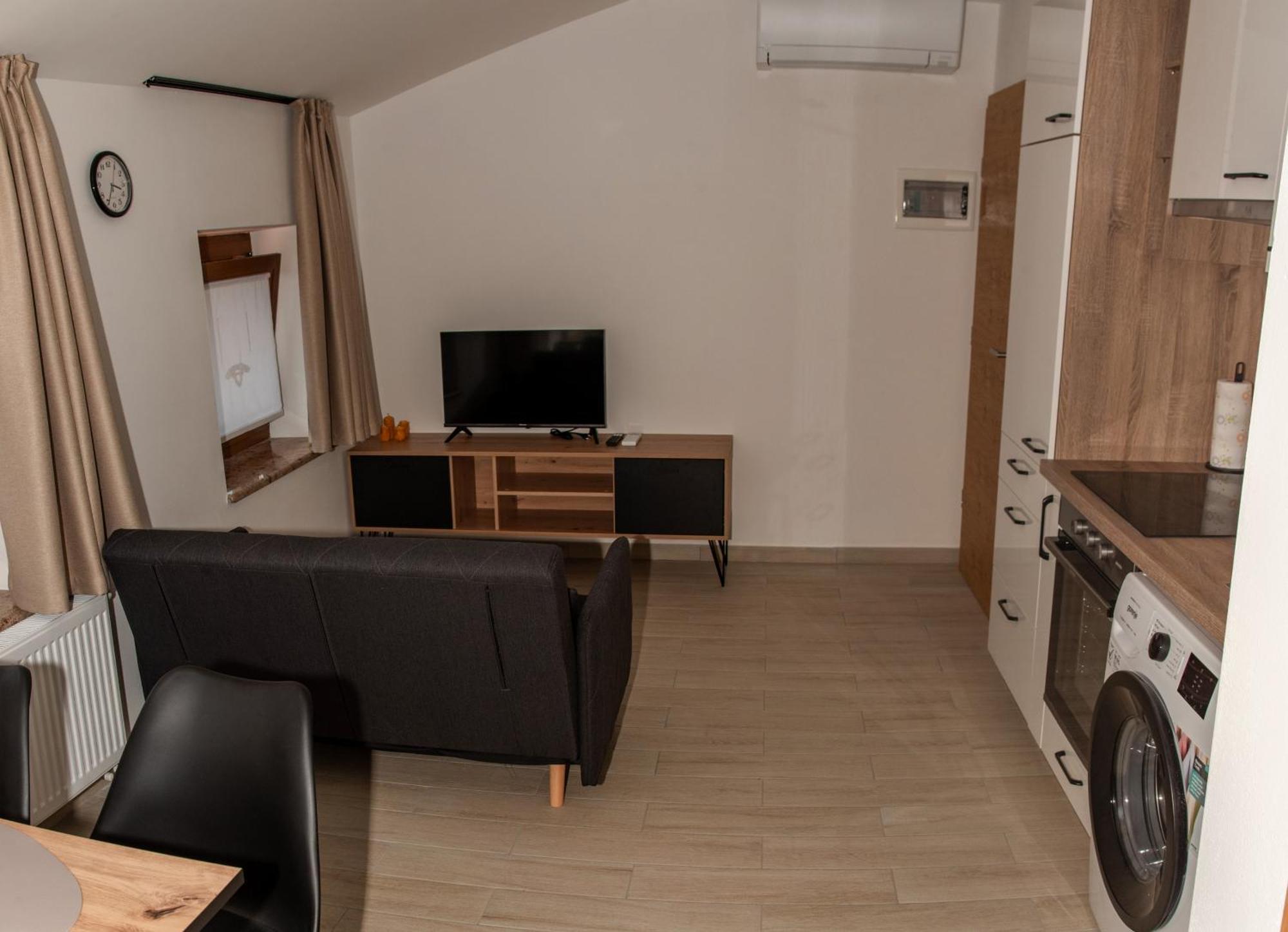 Kanal Apartmaji Tinta מראה חיצוני תמונה