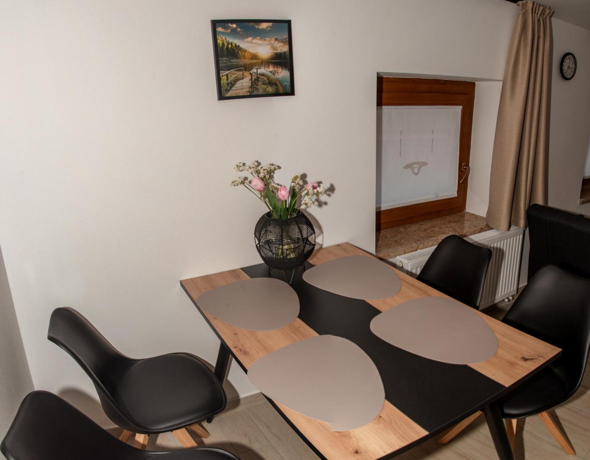 Kanal Apartmaji Tinta מראה חיצוני תמונה