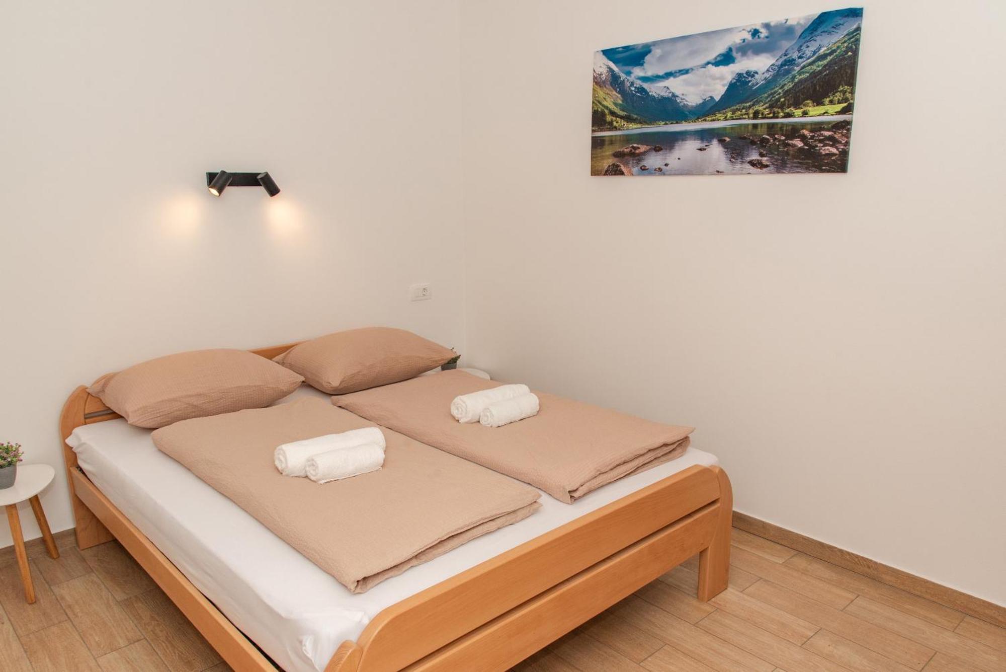 Kanal Apartmaji Tinta מראה חיצוני תמונה